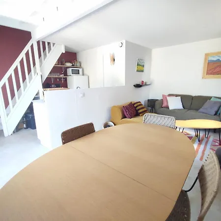 Duplex Dans Avec Piscine A Uzes
