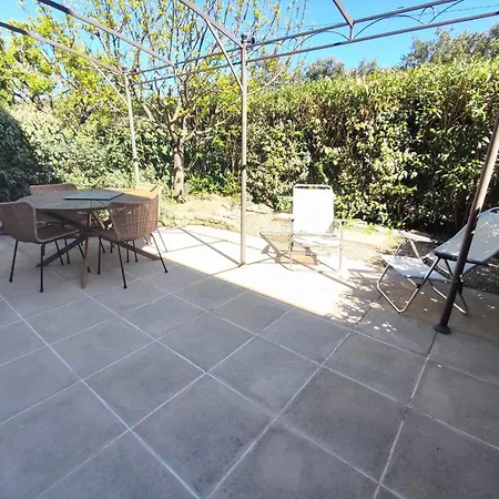Duplex Dans Avec Piscine A * Uzes
