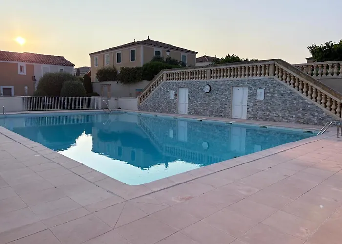 Apartment Duplex Dans Avec Piscine A